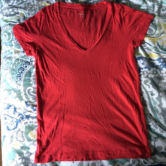 J. Crew Tops - J. Crew red vneck vintage cotton T-shirt Sz M J. Crew Tops - J. Crew red vneck vintage cotton T-shirt Sz M